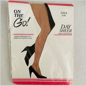 On the Go Womens Day Ultra Sheer Pantyhose in Nude Size B New in Package